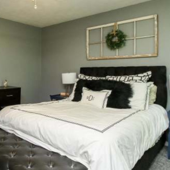 Restoration Hardware full/queen Italian Hotel Stitch bedding - Picture 1 of 4
